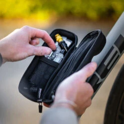 Lezyne Boîte à Outils Flow Caddy Pro 9 Lezyne Boîte à Outils Flow Caddy Pro -Vélo Accessoires Magasin 200114 FlowToolCaddyPro TCD09622 Edit 1500 1800x1800