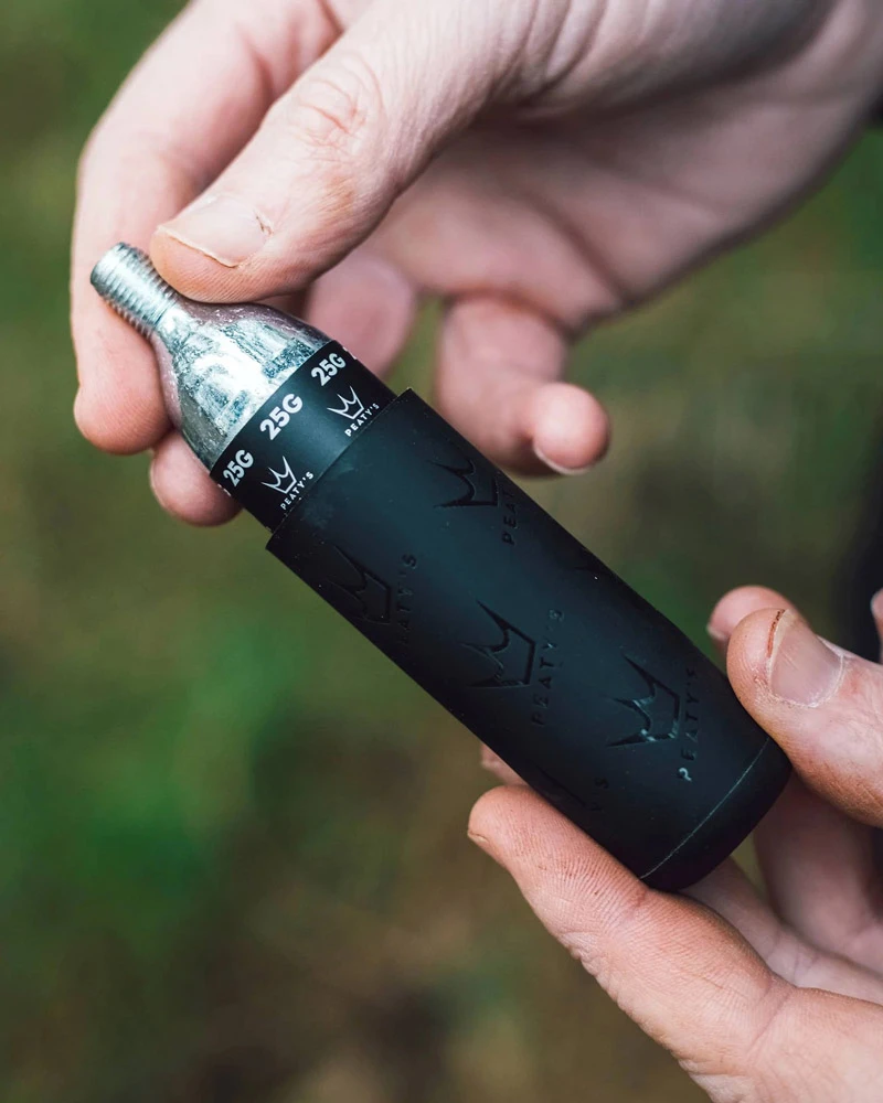 Peaty's Holeshot CO2 Cartridge Refill Pack - MTB (25g) 5er Pack 2 Peaty's Holeshot CO2 Cartridge Refill Pack - MTB (25g) 5er Pack – Image 2