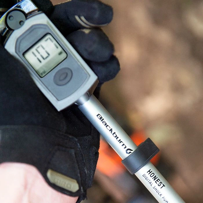 Blackburn HONEST Mini Pompe à Amortisseur Numérique 6 Blackburn HONEST Mini Pompe à Amortisseur Numérique – Image 6