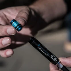 Crankbrothers Pompe Manuelle Klic HV Avec Manomètre -Vélo Accessoires Magasin CrankBrothers Klic HV Gauge 16115CB 04