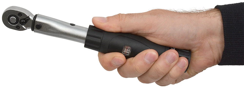 Clé Dynamométrique Comp 1/4" 2-24 Nm + Sélection D'embouts 9 Pièces 4 Clé Dynamométrique Comp 1/4" 2-24 Nm + Sélection D'embouts 9 Pièces – Image 4