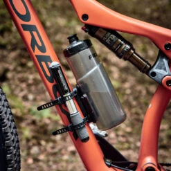 Fidlock TWIST Uni Base -Vélo Accessoires Magasin Fidlock TWIST Uni Base Action 2