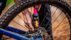 Muc-Off B.A.M ! Mousse De Latex Anti-crevaison 125ml 6 Muc-Off B.A.M ! Mousse De Latex Anti-crevaison 125ml -Vélo Accessoires Magasin Muc Off B A M 20032 3