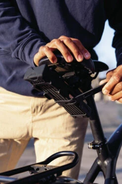 Abus SH-SF Adaptateur Pour Fixation De Selle, Housse De Pluie Incluse 9 Abus SH-SF Adaptateur Pour Fixation De Selle, Housse De Pluie Incluse -Vélo Accessoires Magasin abus 67866 20113931 SH SF Adapter fur Sattelbefestigung inkl Regenuberzug 4